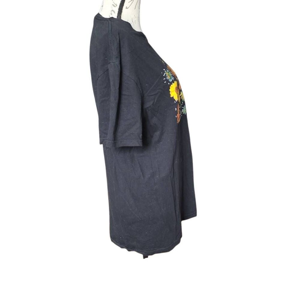 Gildan Women's Size Large Black Yellow Vincent Van Gogh Sunflowers T-shirt - Picture 4 of 6